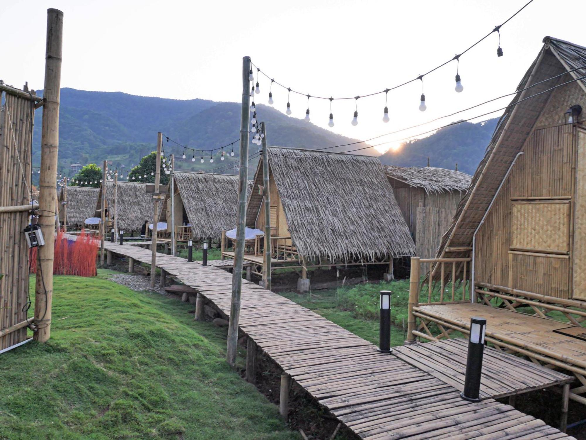 Yellowstone Camps Resort Sapan Ban Huai Ti Exterior foto